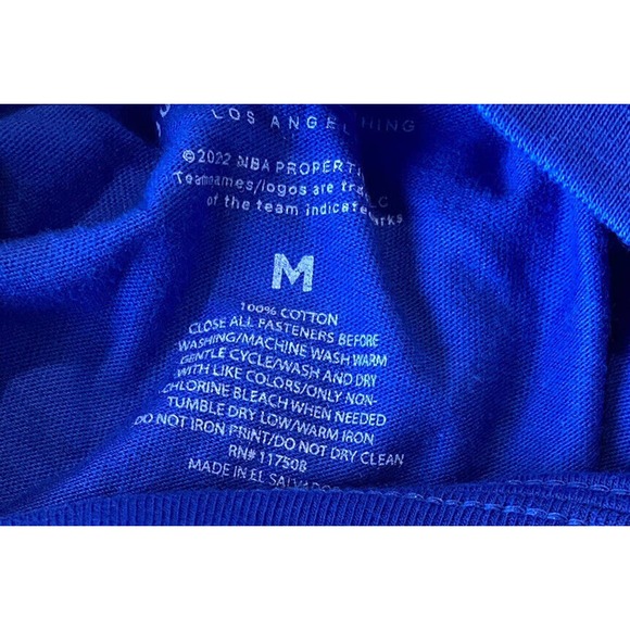 NBA Golden State Warriors Junk Food Clothing Mens Blue Medium Graphic Shirt NWT - Picture 2 of 4